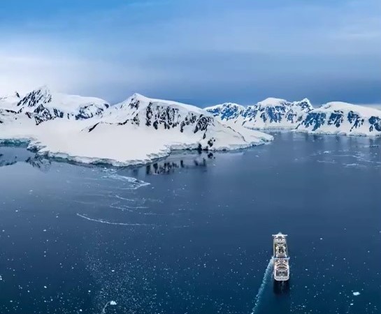 Crucero Antártida & Islas Malvinas - Salida Grupal Acompañada